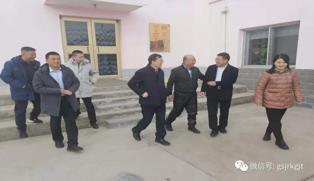 甘肃金控嘉峪关担保公司认真落实保后检查 把防范重大风险挺在前面